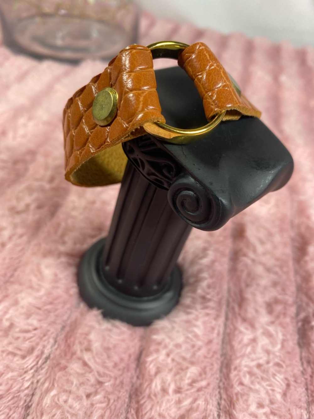 Brown Croc-Texture Leather Bracelet with Gold Ring